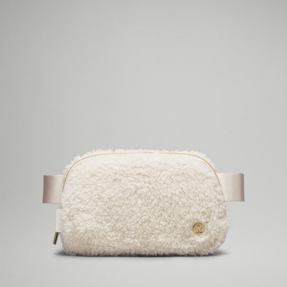 Lululemon Everywhere Fleece Belt Bag with Gold Hardware